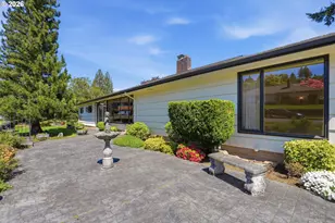 2010 NE Adams St, Camas, WA 98607 - Photo 32