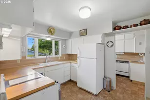 2010 NE Adams St, Camas, WA 98607 - Photo 14
