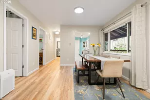 3032 SW Florida Ct, Portland, OR 97219 - Photo 8