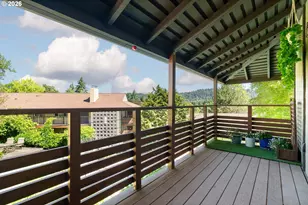 3032 SW Florida Ct, Portland, OR 97219 - Photo 34