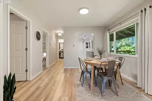 3032 SW Florida Ct, Portland, OR 97219 - Photo 8