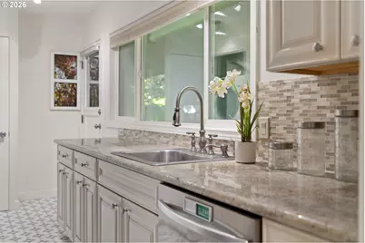 3032 SW Florida Ct #C, Portland, OR 97219 - Photo 10