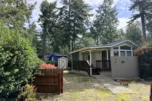 225 Azalea St, Florence, OR 97439 - Photo 24