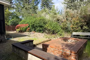 225 Azalea St, Florence, OR 97439 - Photo 22