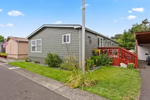 300 SW 7th Ave, Battle Ground, WA 98604 - Photo 2