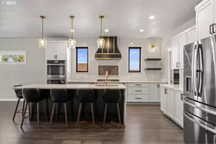 3656 Camina Dr, Medford, OR 97504 - Photo 8