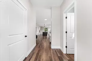 331 W Maple St, Washougal, WA 98671 - Photo 6