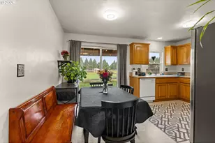 1880 Manihi Dr, Eugene, OR 97404 - Photo 10