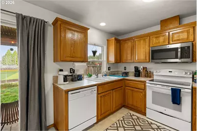 1880 Manihi Dr, Eugene, OR 97404 - Photo 12