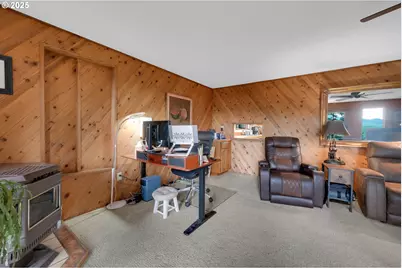 1853 Ridge Water Dr, Sutherlin, OR 97479 - Photo 16