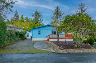 114 Marino Dr, Coos Bay, OR 97420 - Photo 2