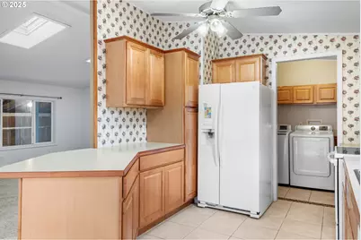 114 Marino Dr, Coos Bay, OR 97420 - Photo 14