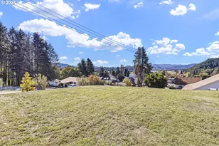 532 2nd St, Elkton, OR 97436 - Photo 38