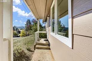 532 2nd St, Elkton, OR 97436 - Photo 12
