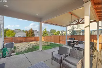 1214 S 11th Pl, Cornelius, OR 97113 - Photo 32