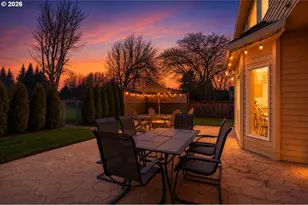 312 NW Pacific Grove Dr, Beaverton, OR 97006 - Photo 40
