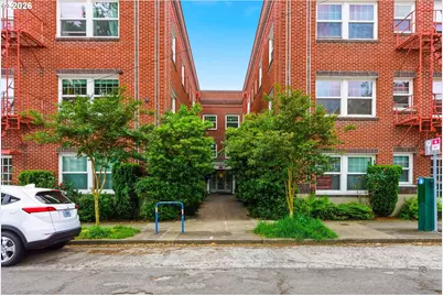 1509 NE 10th Ave #304, Portland, OR 97232 - Photo 2