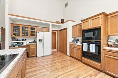 8545 SW Metolius Ln, Wilsonville, OR 97070 - Photo 16