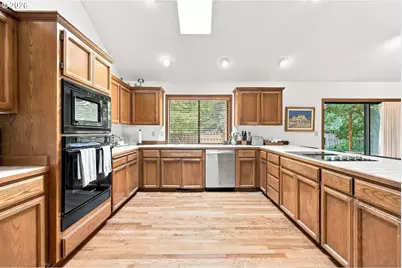 8545 SW Metolius Ln, Wilsonville, OR 97070 - Photo 14