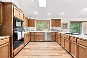 8545 SW Metolius Ln, Wilsonville, OR 97070 - Photo 14