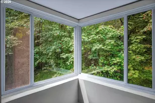 1205 SW Cardinell Dr, Portland, OR 97201 - Photo 8