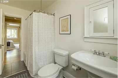 1411 SE 30th Ave #4, Portland, OR 97214 - Photo 14