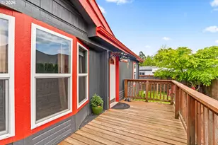 977 Island St, Springfield, OR 97477 - Photo 6