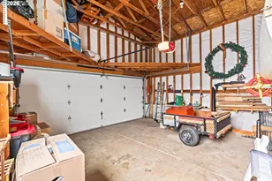 977 Island St, Springfield, OR 97477 - Photo 26