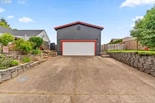 977 Island St, Springfield, OR 97477 - Photo 4