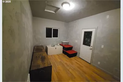 460 Meadow Ln, Creswell, OR 97426 - Photo 32