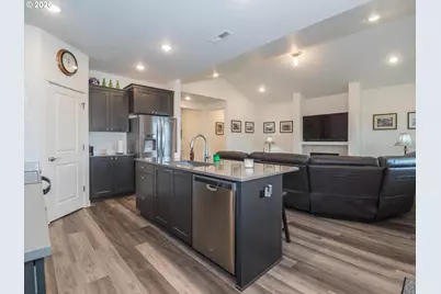 1643 N Broadway St, Estacada, OR 97023 - Photo 20