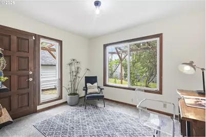 4526 NE Oregon St, Portland, OR 97213 - Photo 8