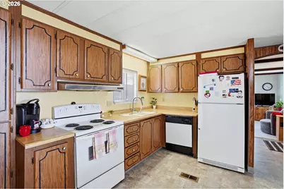 3909 E Fourth Plain Blvd #49, Vancouver, WA 98661 - Photo 14