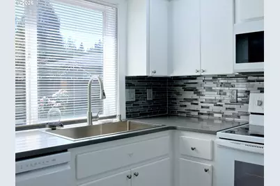 1221 NW 148th Cir, Vancouver, WA 98685 - Photo 12