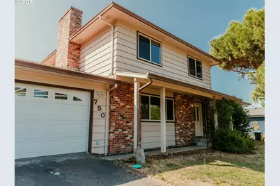 750 W Francis St, Roseburg, OR 97471 - Photo 2