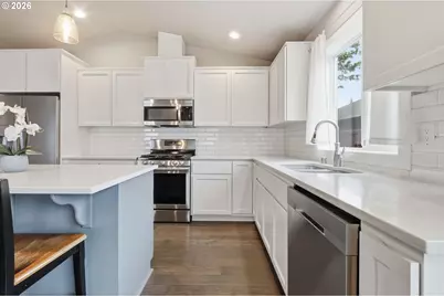 2215 NE 88th St, Vancouver, WA 98665 - Photo 8