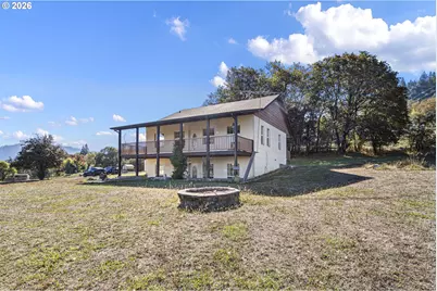 407 Plat M Rd, Sutherlin, OR 97479 - Photo 2