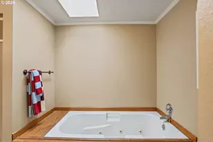 920 Sunmist Ct, Salem, OR 97306 - Photo 42