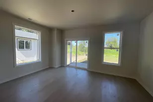 20751 NE Thompson Ter, Fairview, OR 97024 - Photo 4