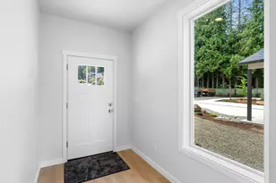 20751 NE Thompson Ter, Fairview, OR 97024 - Photo 4