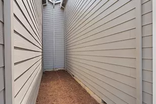 20751 NE Thompson Ter, Fairview, OR 97024 - Photo 32
