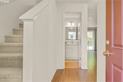 1522 Fetters Loop, Eugene, OR 97402 - Photo 4