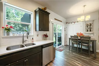 987 Pennington Ct, Eugene, OR 97404 - Photo 6