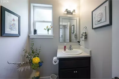 987 Pennington Ct, Eugene, OR 97404 - Photo 14