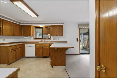 1217 SE Evans Cir, Troutdale, OR 97060 - Photo 10