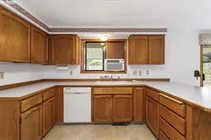 1217 SE Evans Cir, Troutdale, OR 97060 - Photo 14