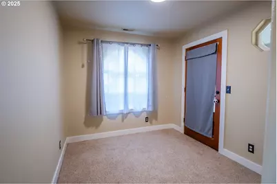 86104 Sells View Dr, Eugene, OR 97402 - Photo 20