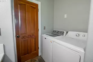 86104 Sells View Dr, Eugene, OR 97402 - Photo 12