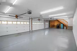 86104 Sells View Dr, Eugene, OR 97402 - Photo 32