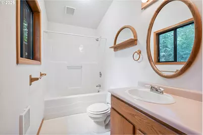 4352 Poplar Way, Longview, WA 98632 - Photo 18